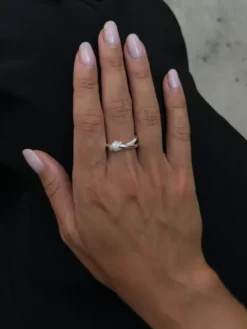 Pavé Knot Ring Silver