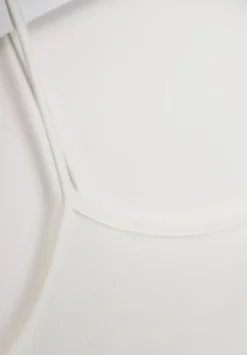 Perfect Line Top W/Straps Ivory