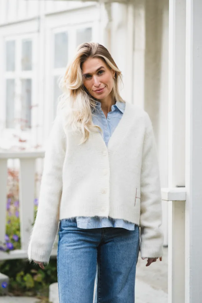 Pernille Short Cardigan White Alyssum