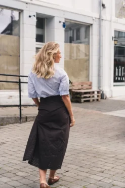 Poppy Pleat Scallop Skirt Dark Brown