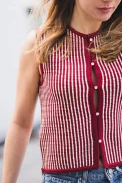 Priscilla Vest STP Rhubarb/B Sand