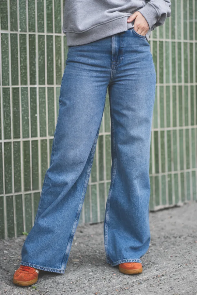 Rebecca Jeans 15060 Blue Moon