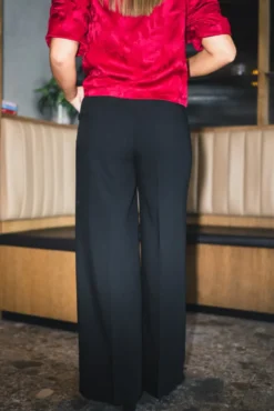 Reign Tailored Extra Wide Black