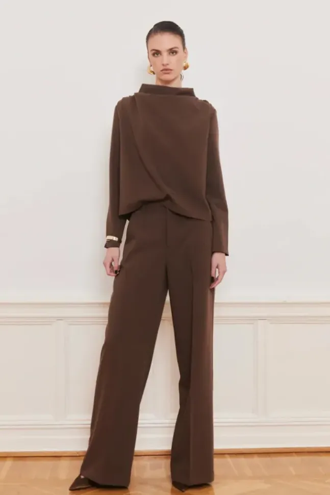 Reign Tailored Extra Wide Brown