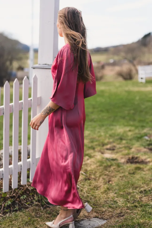 Remara Heavy Sateen Dress Cherry Pink