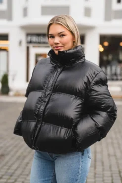 Rhea Shiny Puffer Jacket Black