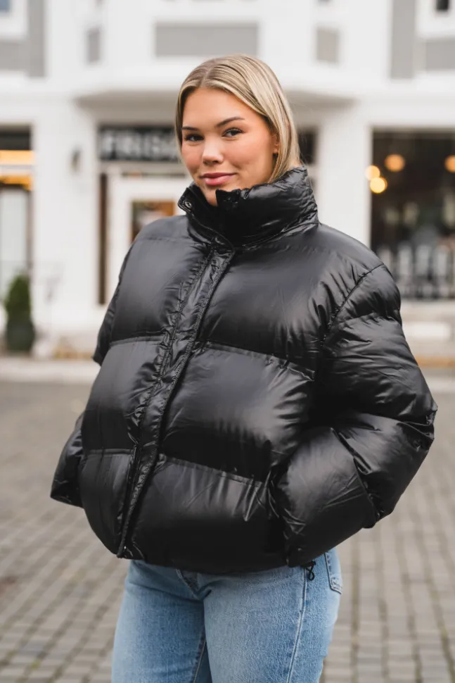 Rhea Shiny Puffer Jacket Black