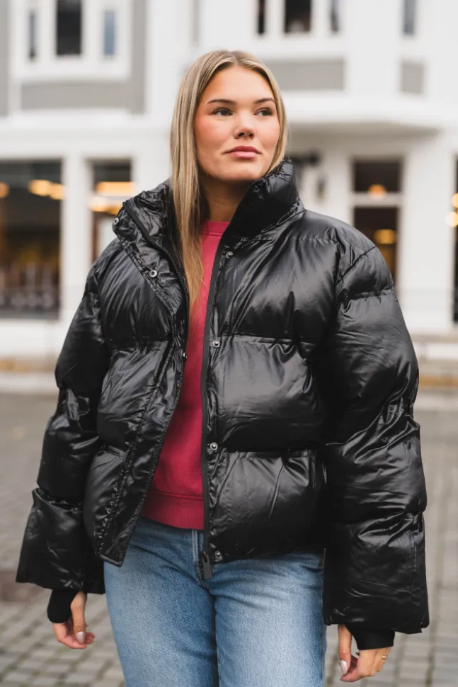 Rhea Shiny Puffer Jacket Black