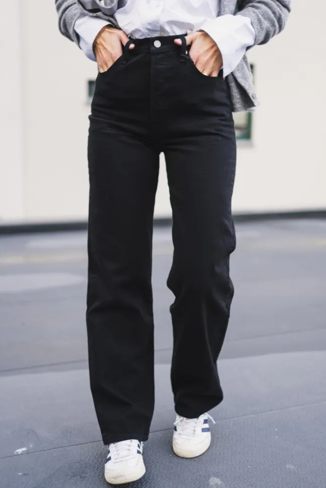 Ribcage Straight Ankle Jeans Black Sprout