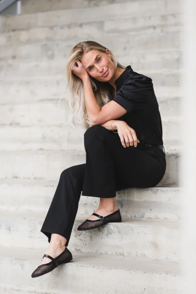 Roella Heavy Sateen Blouse Black