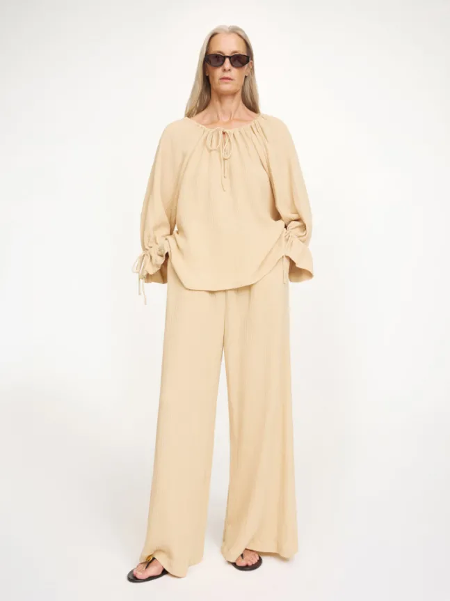 Rose Weave Dark Sand