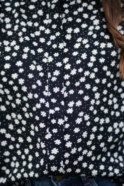 Sabby LS Shirt Black Flower