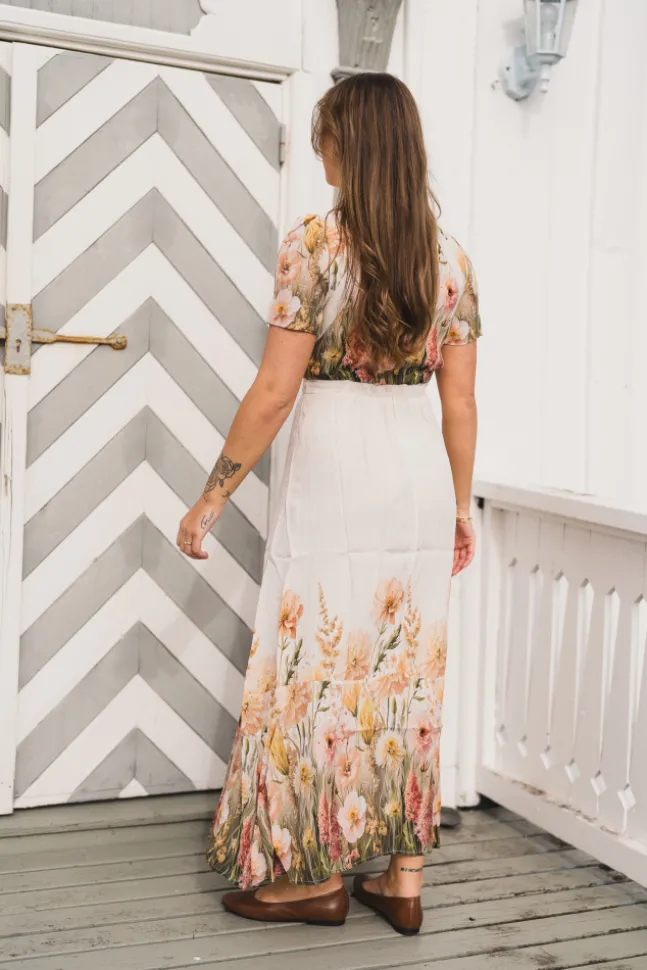 Samira Dress Valley Of Bloom