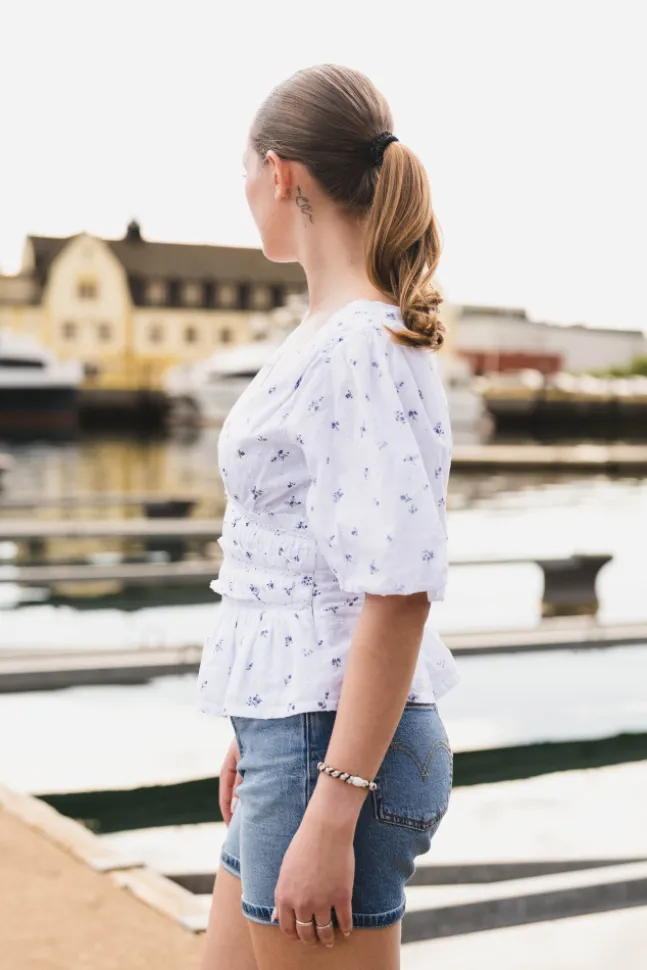Sapura Flower Dobby Blouse Blue Flower