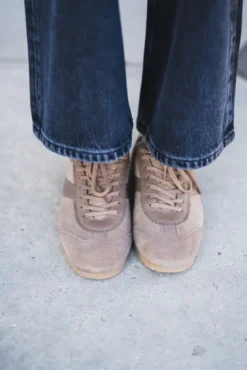 Shade Suede Leather Taupe