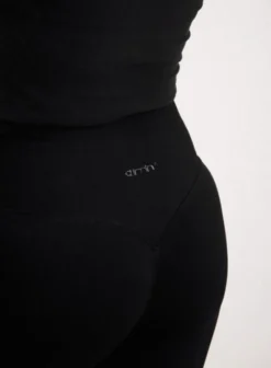 Shape Seamless Biker Shorts Black