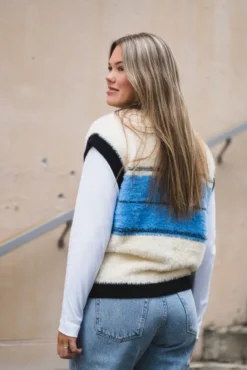 Sky Knit Waistcoat Black/Blue