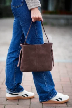 Suede Fraya Small Bag Hot Fudge Brown