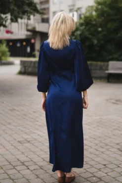 Thea 3/4 Long Dress Evening Blue