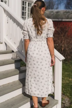 Valley Flowing Dress Light Blue