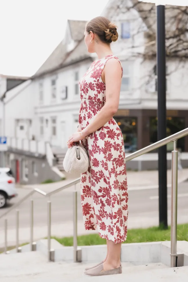 Vildana SL Dress Rhubarb Flower