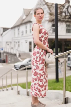Vildana SL Dress Rhubarb Flower