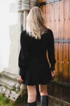 Viola Black