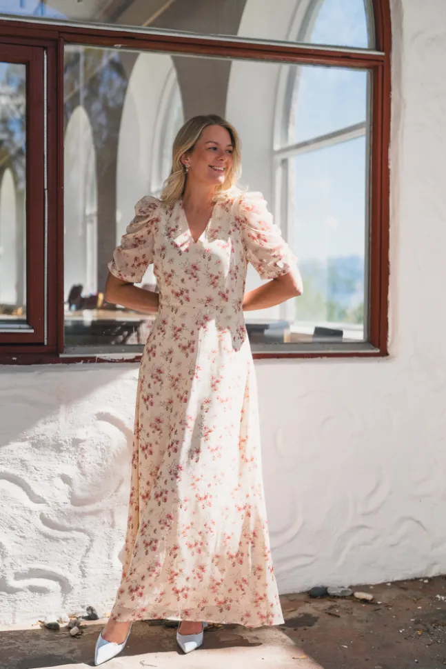 Vira Floral Dress Creme
