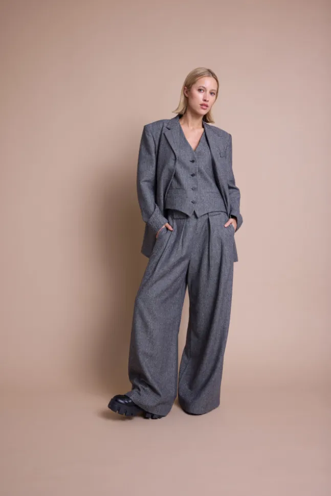 West Tweed Black