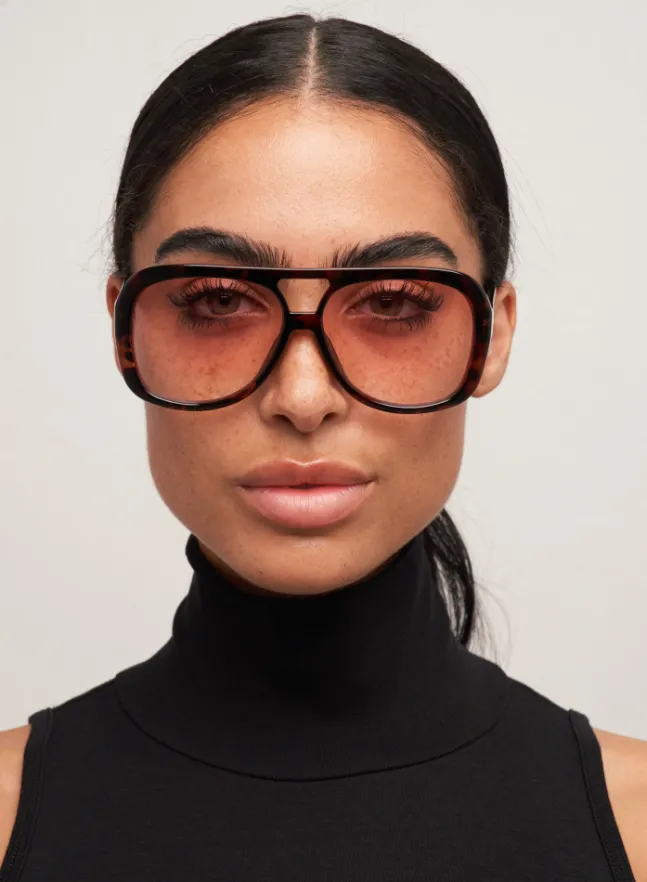 Yara Tort/Pink Fade
