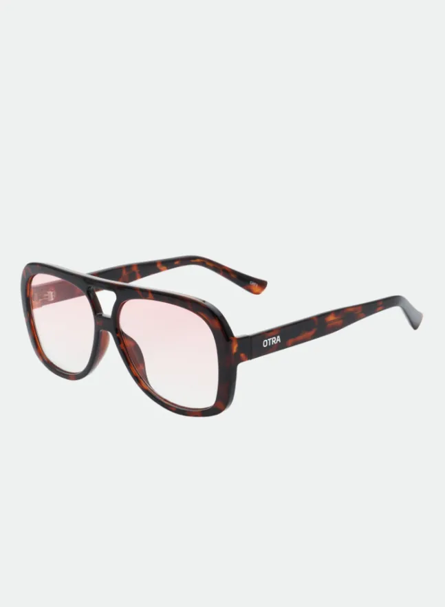 Yara Tort/Pink Fade