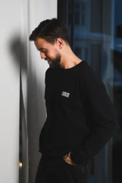 Ykobow Sweater Darkness