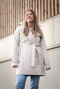 Yr'en Coat Sand